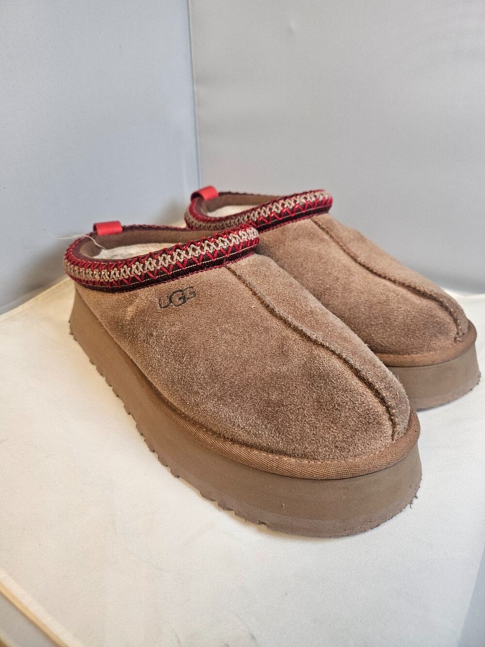 UGG Tazz Platform slippers Womens Size 10 Us Chestnut